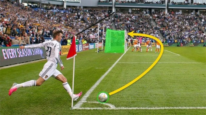 《PES2018》弧线任意球技巧解析:高效射门秘籍! 《PES2018》弧线任意球技巧解析:高效射门秘籍!