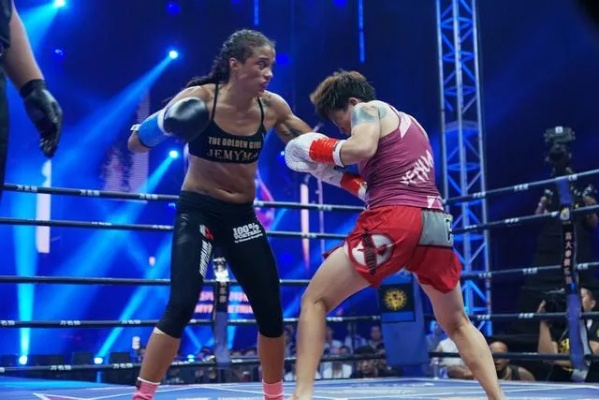 女拳王真的弱？国服第一女拳揭秘2025版本3个必学细节，秒坦如切菜！