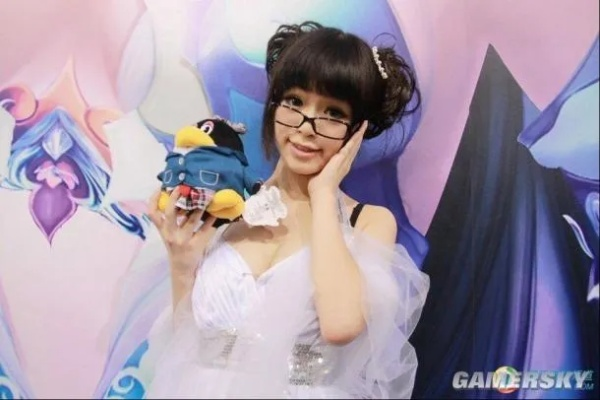 ChinaJoy2012隐藏彩蛋全揭秘，老玩家秘藏的绝版周边与未公开试玩有多香？