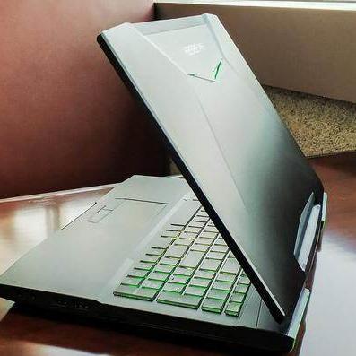 2025年适合游戏的电脑怎么选?3款低延迟战神机型实测,告别卡顿掉帧! 2025年适合游戏的电脑怎么选?3款低延迟战神机型实测,告别卡顿掉帧!