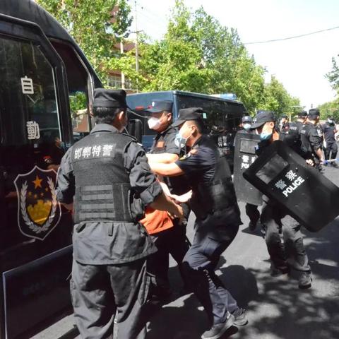 《堡垒之夜》第五赛季第五周挑战攻略:深度解析新战术技巧 《堡垒之夜》第五赛季第五周挑战攻略:深度解析新战术技巧