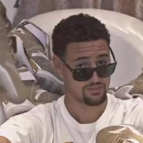 《羊了个羊》通关秘籍：揭秘12月2日新技巧，轻松翻盘！