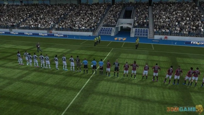 《FIFA 13》截图揭秘：绿茵梦之队新风貌大曝光