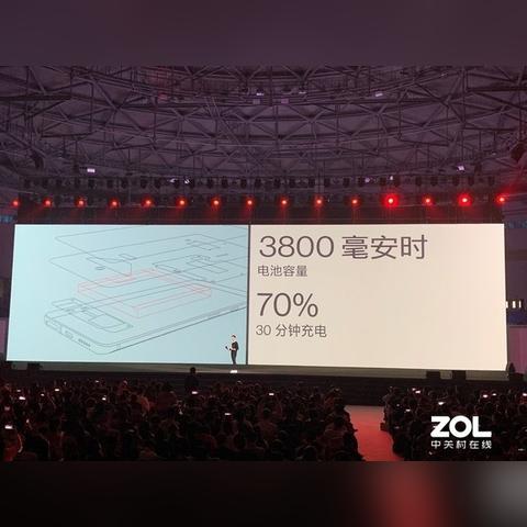 《堡垒之夜》搭板技巧深度解析：高效攻略新视角