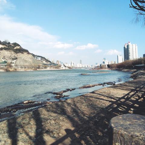 高效打造《我的世界》水车：水力发电入门指南