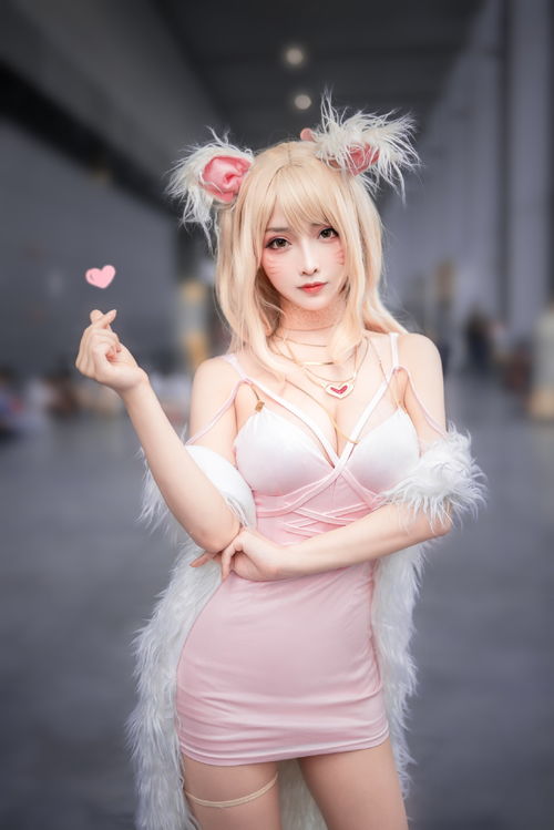 《K/DA阿狸COS诱惑升级，性感魅力无法抗拒》