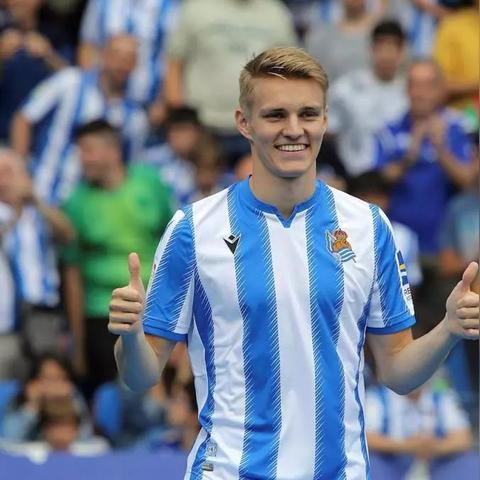 《皇家骑士团重生》全结局攻略:解锁神秘新技能,揭秘命运分支路径 《皇家骑士团重生》全结局攻略:解锁神秘新技能,揭秘命运分支路径